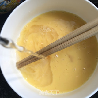 羊肚菌海参蒸蛋的做法步骤：4