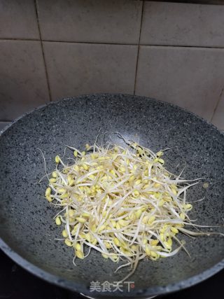 鸡汤黄豆芽的做法步骤：4