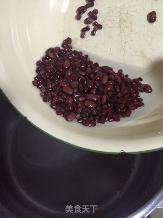 玉米碴红豆粥的做法步骤：3