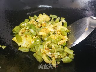 四季豆炒鸡蛋的做法步骤：3