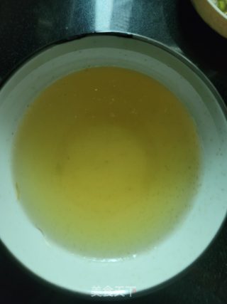 牛奶菊花冻饮的做法步骤：8