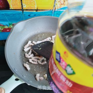 五花肉炒韭苔的做法步骤：5