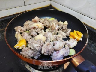 黄皮焖鸭的做法步骤：6