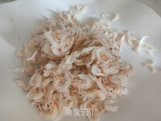 培根辣椒末炒鸡蛋的做法步骤：2