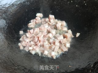 培根辣椒末炒鸡蛋的做法步骤：9