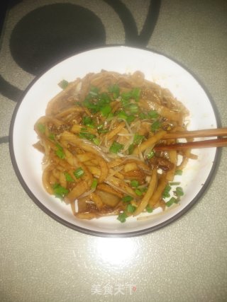 豆芽炒饼的做法步骤：11