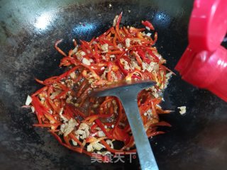 红辣椒炒肉丝的做法步骤：8