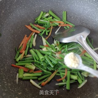 子姜炒芹菜的做法步骤：6