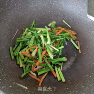 子姜炒芹菜的做法步骤：7