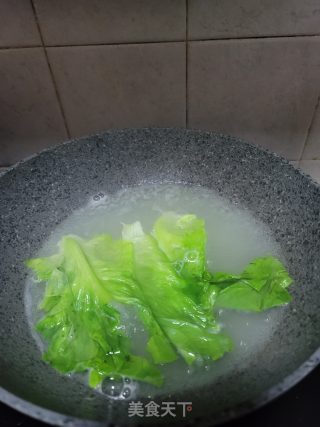 肉卷汤面的做法步骤：5