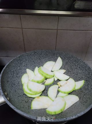 水瓜清汤的做法步骤：2