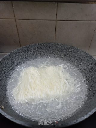 卤肉拌面的做法步骤：4