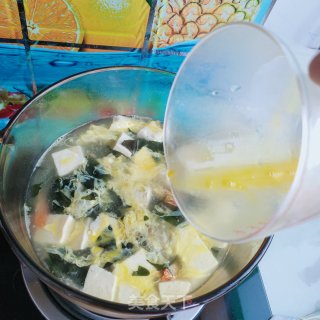 裙带菜豆腐汤的做法步骤：12
