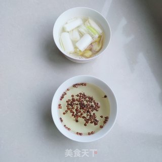 鲜肉生煎包的做法步骤：1