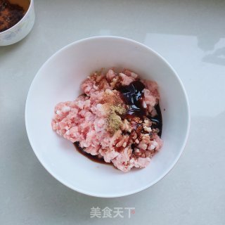 鲜肉生煎包的做法步骤：4