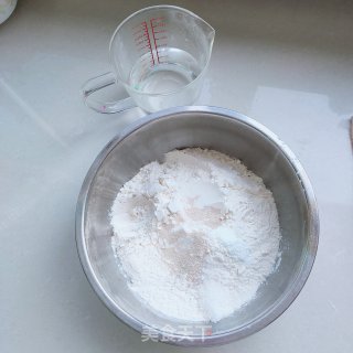 鲜肉生煎包的做法步骤：13