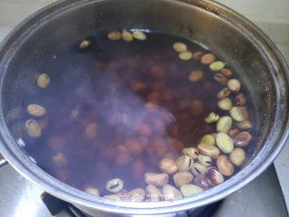 水煮蚕豆的做法步骤：4