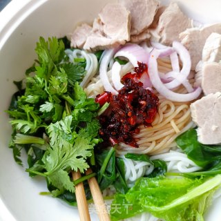 精肉热汤粉的做法步骤：15