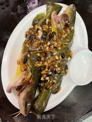 蒜蓉豆豉蒸黄骨鱼的做法步骤：8