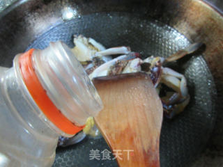 梭子蟹炒豇豆的做法步骤：4