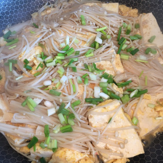 金针菇鸡蛋焖豆腐的做法步骤：13