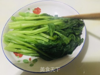 炝汁菜心的做法步骤：4