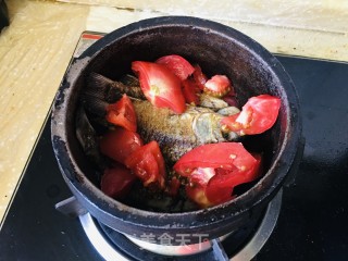 砂锅鲫鱼炖豆腐的做法步骤：4