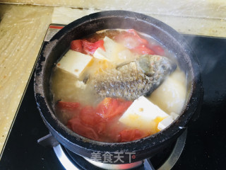 砂锅鲫鱼炖豆腐的做法步骤：7
