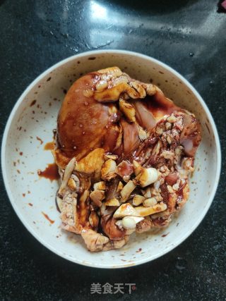 烤鸡腿的做法步骤：2