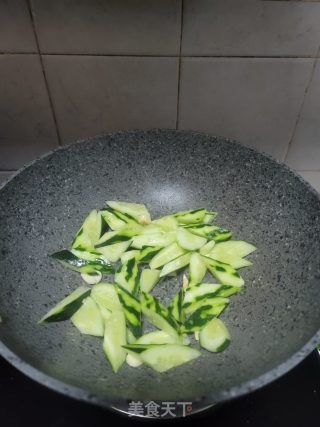 青瓜炒牛肉的做法步骤：4