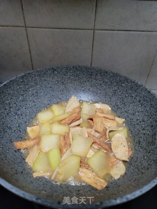 腐竹烧冬瓜的做法步骤：9