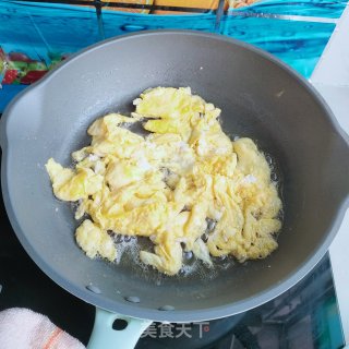 枸杞、丝瓜炒鸡蛋的做法步骤：4
