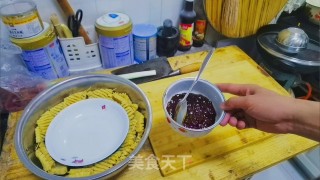 秘制麻辣串的做法步骤：1