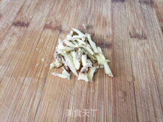 土豆片炒腊肠的做法步骤：5