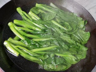 白灼菜心的做法步骤：3