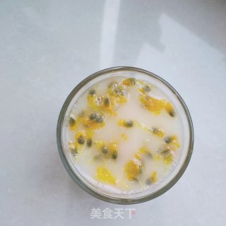 百香果雪碧冷饮的做法步骤：6