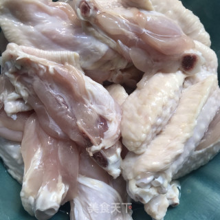 蒜香焖鸡翅的做法步骤：3