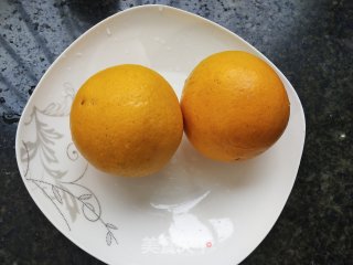 鲜榨橙汁的做法步骤：1