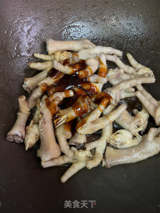 红烧鸡爪的做法步骤：5
