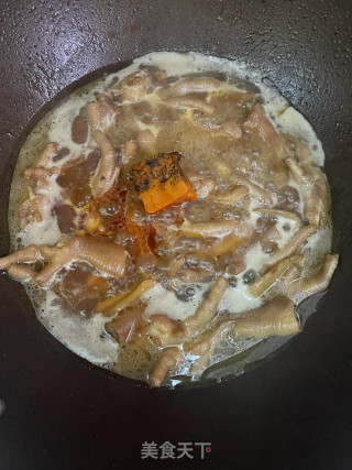 红烧鸡爪的做法步骤：8