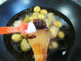 小土豆烧鸡翅根的做法步骤：7