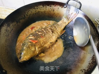 家常红烧鲤鱼的做法步骤：6