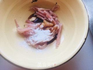 生菜炒肉丝的做法步骤：1