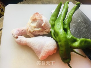 辣子鸡丁的做法步骤：1