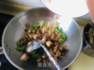辣子鸡丁的做法步骤：9