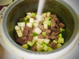 牛肉焖萝卜的做法步骤：5