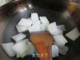 鱼子蛋菜芯冬瓜汤的做法步骤：2