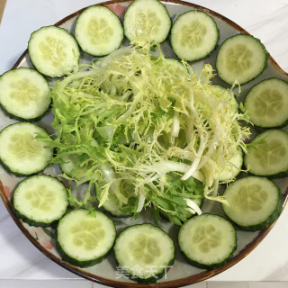 鸡胸肉拌时蔬沙拉的做法步骤：7