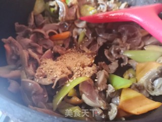 爆炒鸡胗的做法步骤：6