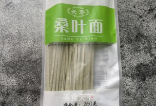 排骨菌菇桑叶面的做法步骤：2